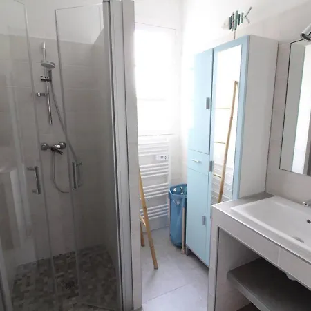 Maison 4 Pieces Proche Mer, Stationnement Inclus - Fr-1-246A-167 *