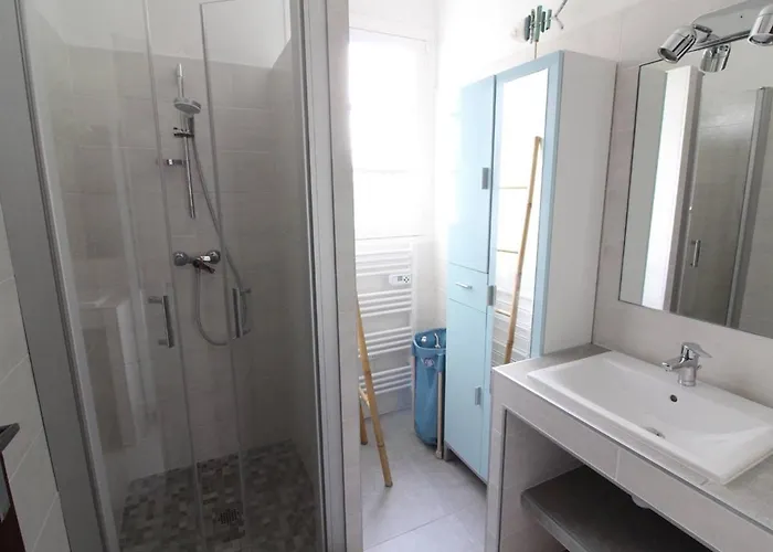 Maison 4 Pieces Proche Mer, Stationnement Inclus - Fr-1-246A-167 *